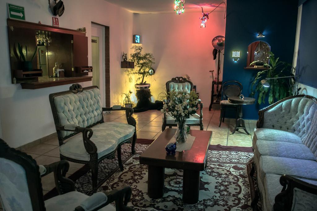 Punto Df - Airport Hostel Mexico City Ngoại thất bức ảnh